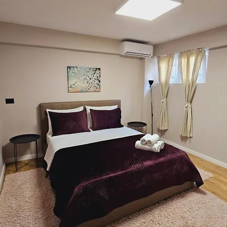 Capital Center Johani E Marini Apartment Tirana